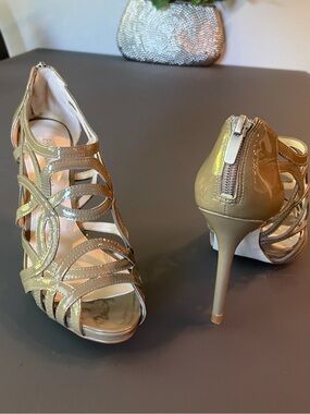 Enzo Angiolini Tan Strappy Stiletto Heels